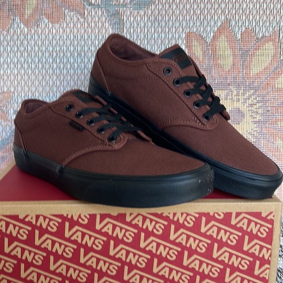 Vans WMNS Atwood
Mixed Canvas Root Beer
VN0A327LHCV
Sneakers - Picture 6 of 16